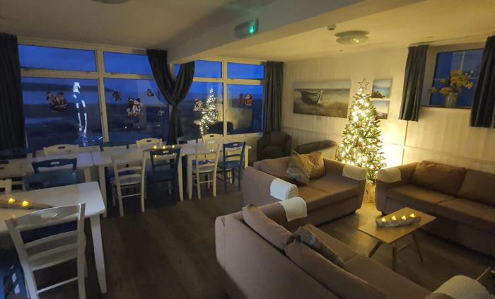 Cosy sea-view seating area